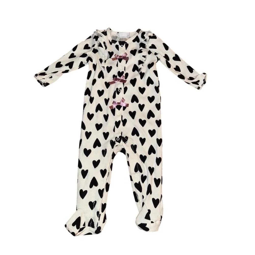 Nicole Miller New York Baby Footed Sleeper Girls 6-9 Months Heart Bow‎